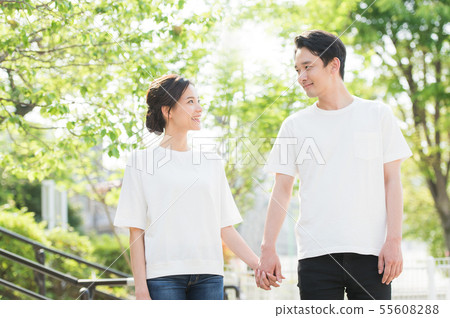 戶外性別夫婦圖像 55608288