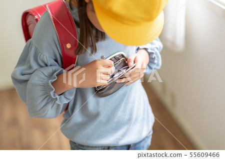 primary school student, schoolchild, schooler 55609466