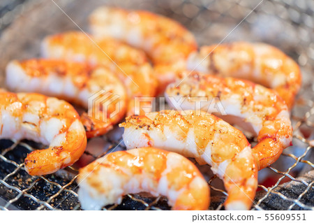 Shrimp charcoal grilled BBQ / bbq / charcoal grilled / mesh grilled / Binchotan charcoal / Seven wheels / camping / meal / food Shrimp charcoal grilled BBQ / bbq / charcoal grilled / mesh grilled / Binchotan charcoal / Seven wheels / camping / meal / food 55609551