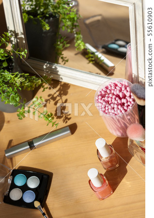 Cosmetic image Cosmetic image 55610903