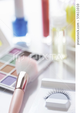 Cosmetic image Cosmetic image 55611010