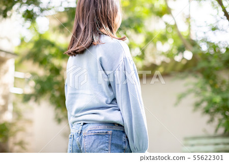 少女 返回 後背 55622301