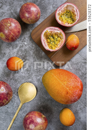 Passion fruit, mango and mini mango 55628372