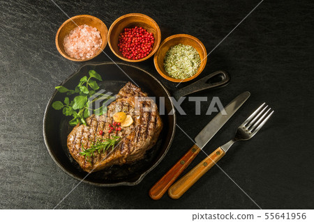 豪華烤牛排厚切豪華新鮮牛排 55641956