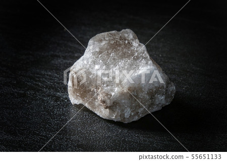 Natural crystals Large crystals of edible rock salt Minerals 55651133
