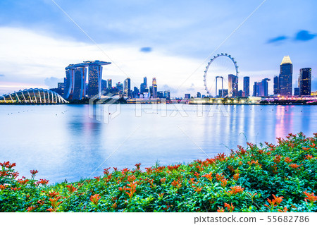 Beautiful architecture building skyscraper around marina bay in singapore city Beautiful architecture building skyscraper around marina bay in singapore city 55682786