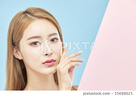 紙,美,年輕的女人 紙,美,年輕的女人 55698025