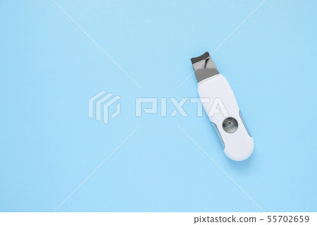 Ultrasonic scraber. Cleaning of face. 55702659