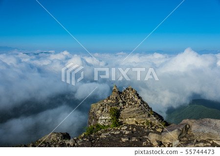 Cologne and the sea of clouds Cologne and the sea of clouds 55744473