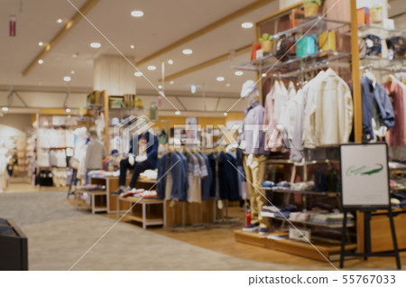 Shopping mall image blur 55767033