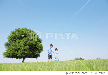 Children brothers park Children brothers park 55767904