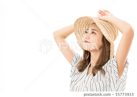 年輕女子眼花繚亂的紫外線 年輕女子眼花繚亂的紫外線 55773933