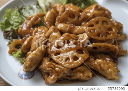 Lotus root and chicken 55786093