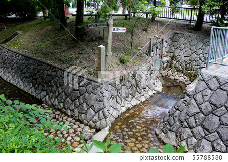 日本最低的中央流域的水分公園。右側是日本海。左側是瀨戶內海。 日本最低的中央流域的水分公園。右側是日本海。左側是瀨戶內海。 55788580