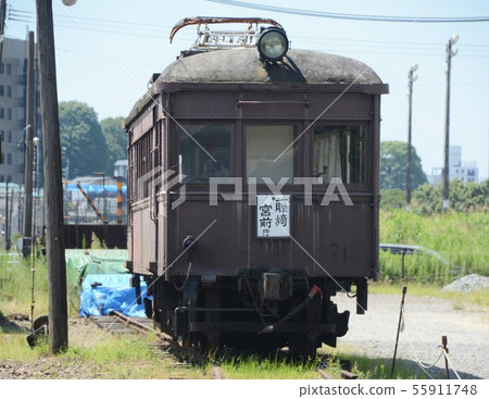 Kumamoto Electric Railway Moha 71 form a stop at the depot Kumamoto Electric Railway Moha 71 form a stop at the depot 55911748