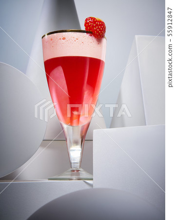 Delicious red berry smoothie Delicious red berry smoothie 55912847