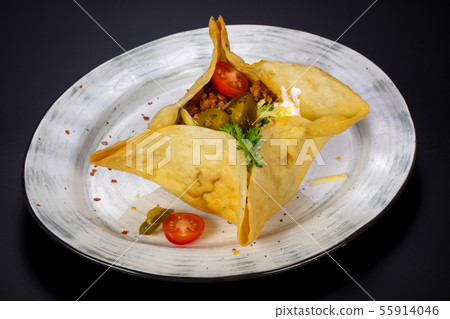 Crispy pie with minced meat 55914046