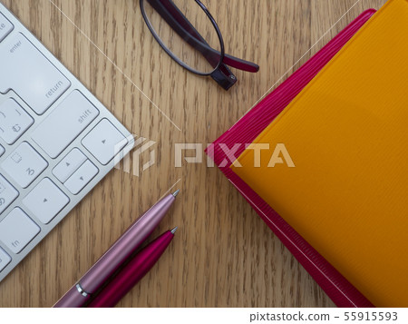 Business image · notebook · PC · glasses · female Business image · notebook · PC · glasses · female 55915593