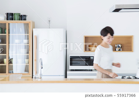Kitchen woman housewife housework mother 55917366