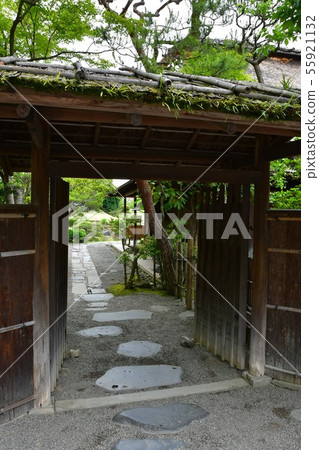 Suizenji Park in the rain 55921132