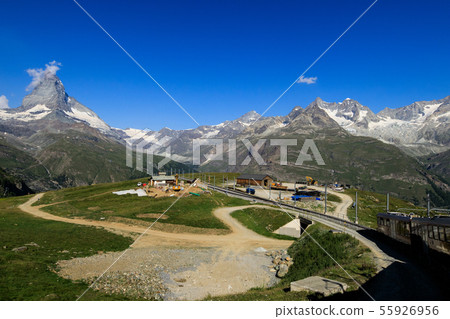 [瑞士戈爾內格拉特鐵路]馬特宏峰從戈爾內格拉特鐵路的火車窗口 55926956