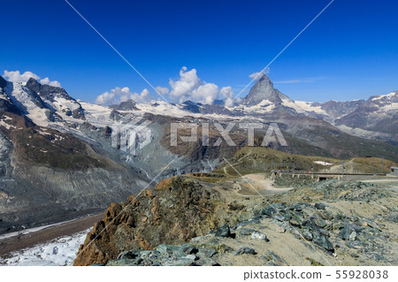[瑞士戈爾內格拉特鐵路]遠足徑和馬特宏峰到Rotenboden火車站 55928038
