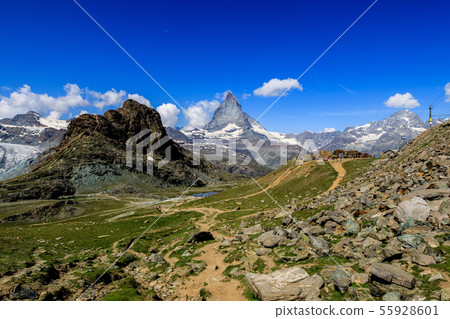 [瑞士戈爾內格拉特鐵路]遠足徑和馬特宏峰到Rotenboden火車站 55928601