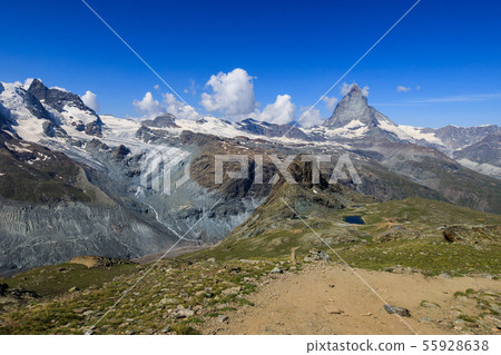 [瑞士戈爾內格拉特鐵路]遠足徑和馬特宏峰到Rotenboden火車站 55928638