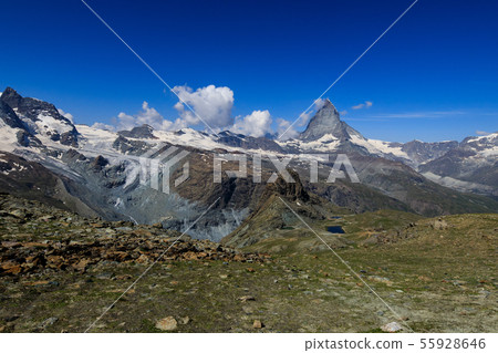 [瑞士戈爾內格拉特鐵路]遠足徑和馬特宏峰到Rotenboden火車站 55928646