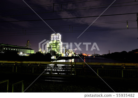 Factory night view of Keihin industrial area, Kawasaki City, Kanagawa Prefecture 55935482