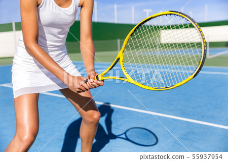 Tennis player woman ready to play on court 55937954