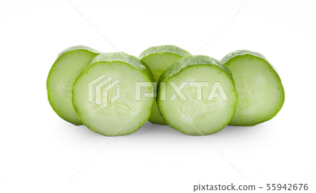 cucumber slice, isolated on a white background 55942676