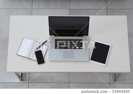 Laptop computer image Laptop computer image 55944895