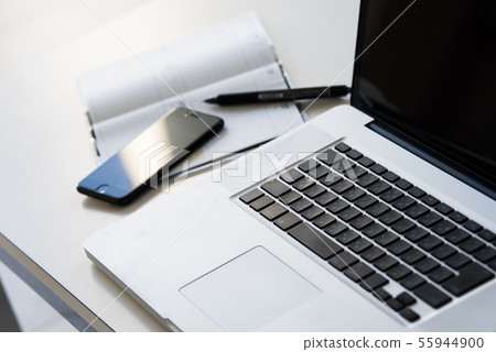 Laptop computer image 55944900