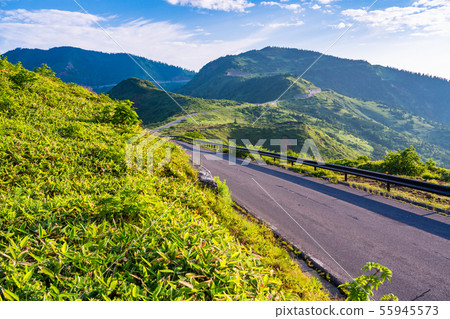 (Gunma) Mountains on the Shiga Kogen side seen from Shiga Kusatsu Road and Yamada Pass (Gunma) Mountains on the Shiga Kogen side seen from Shiga Kusatsu Road and Yamada Pass 55945573