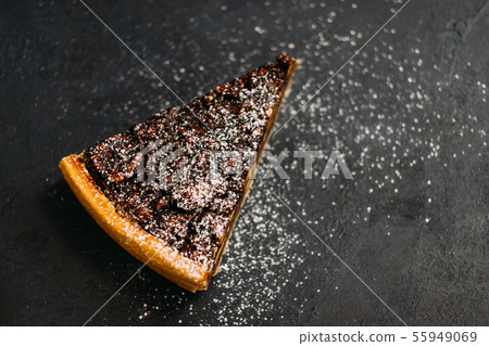 pastry dessert walnut tart molasses sugar powder 55949069