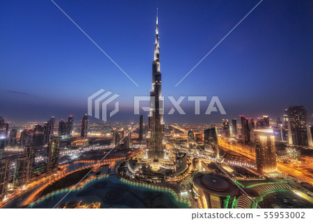 Night view of Dubai Burj Khalifa 55953002
