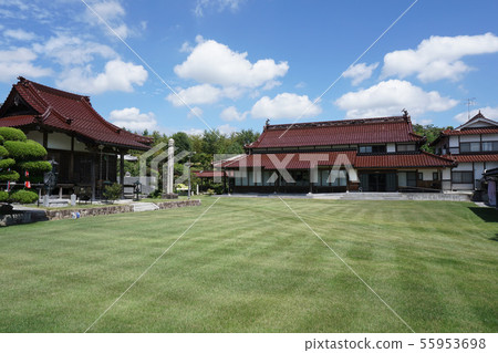 Shingon Buddhism "Shinzenkoji" in Tsuyama City, Okayama Prefecture: Daishido and guest hall 55953698