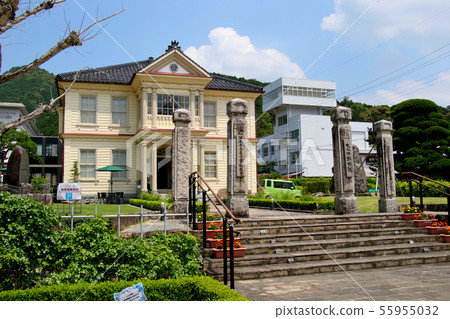Tamba Reimeikan (former Hikami Senior High School School Building) Kashiharacho, Tamba 55955032