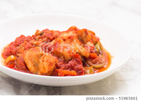 Tomato stewed chicken wings 55965601