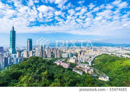 Beautiful landscape and cityscape of taipei 101 building and architecture in the city 55974085