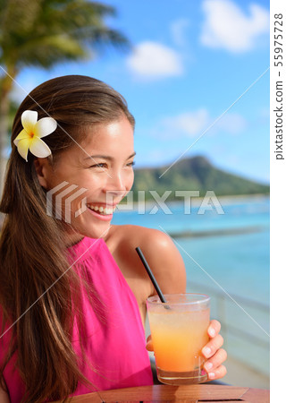 Beach bar party drinking friends toasting Mai Tai Beach bar party drinking friends toasting Mai Tai 55975728