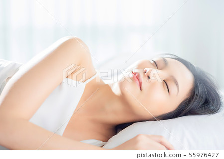 Woman Lifestyle Sleep 55976427
