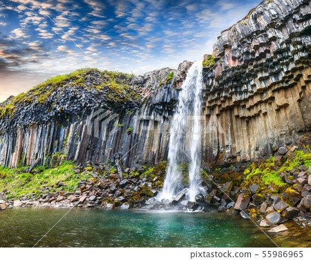 Amazing view of Svartifoss waterfall with basalt 55986965
