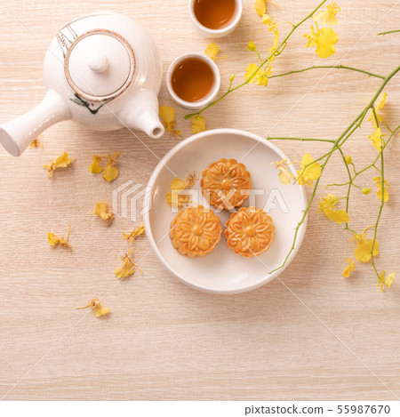 Mid-Autumn Festival Moon cake Geppei 55987670