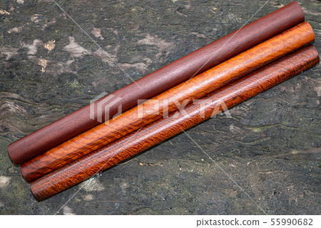 Wood logs round lath of Burma padauk Wood logs round lath of Burma padauk 55990682