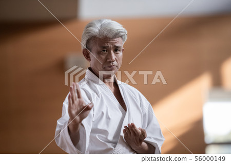 空手道 空的手 男人 56000149