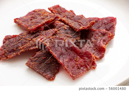 牛肉乾。 56001480