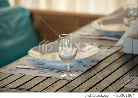 Table set in restaurant 56001804