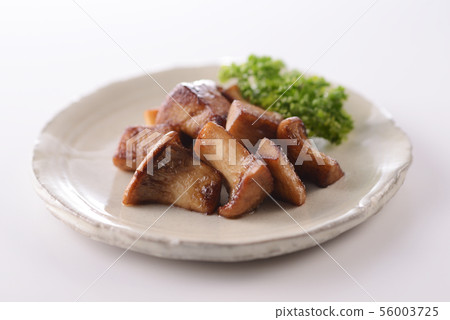Stir-fried eringi butter sauce 56003725